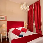 Avignonesi Suites